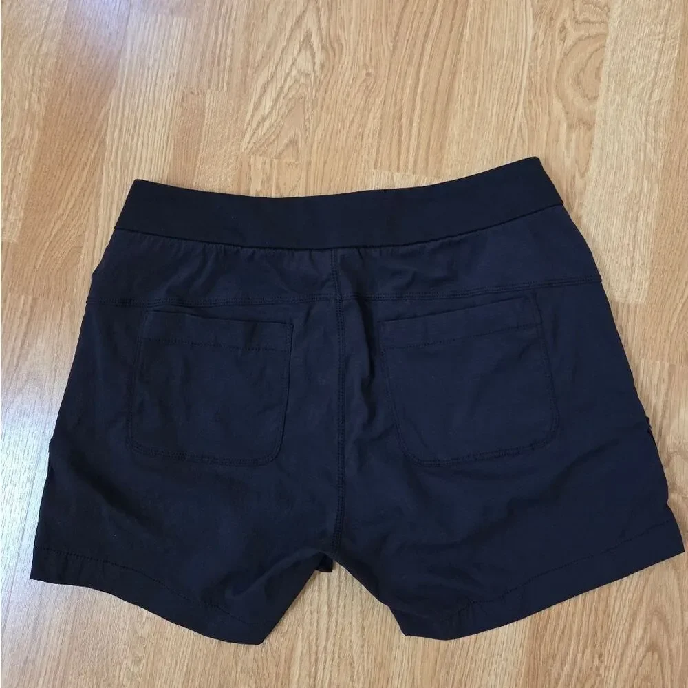 Athleta Cargo Trekkie Shorts Sz 6 - Picture 6 of 9